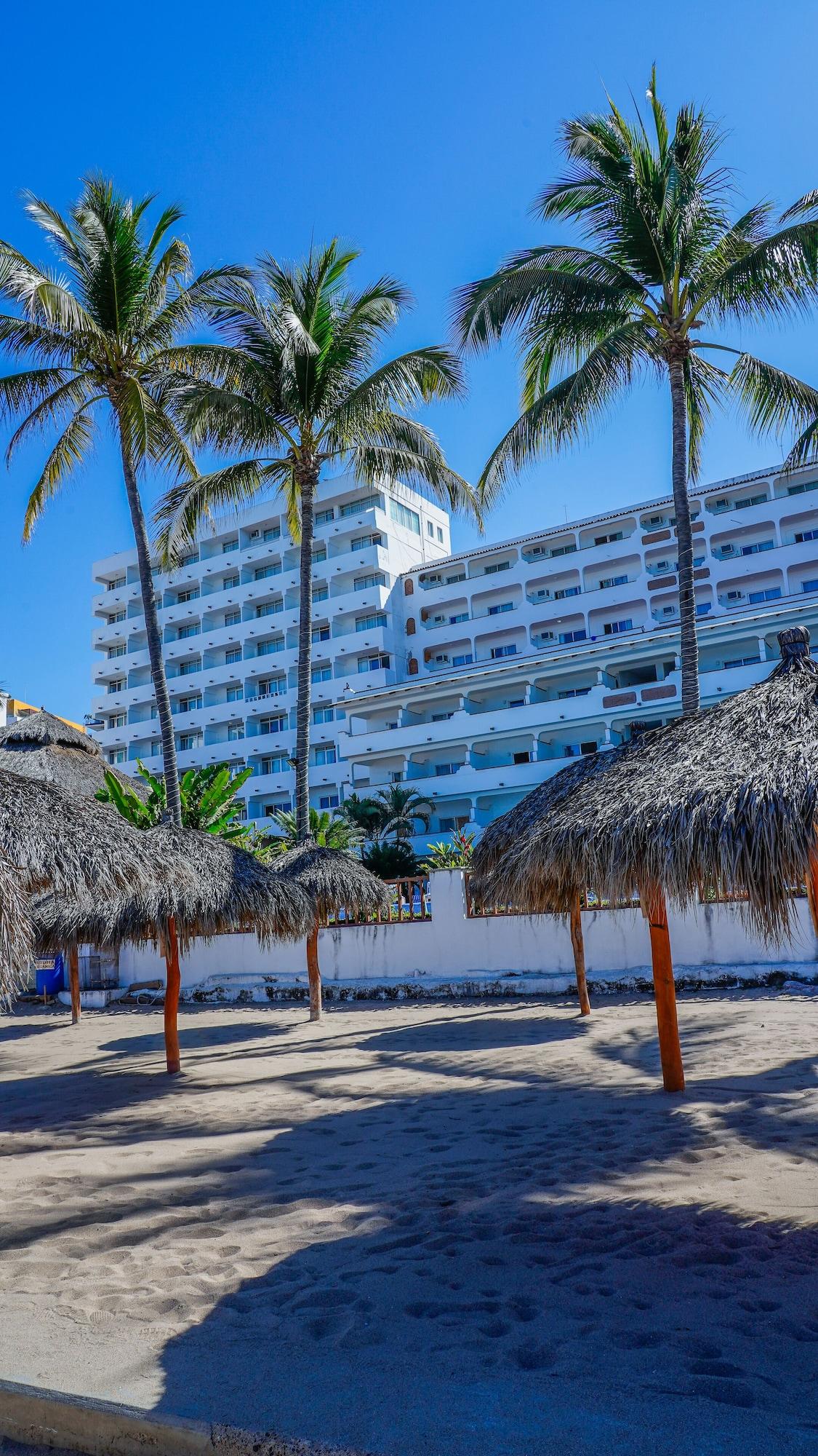 Tropicana Hotel Puerto Vallarta Ngoại thất bức ảnh