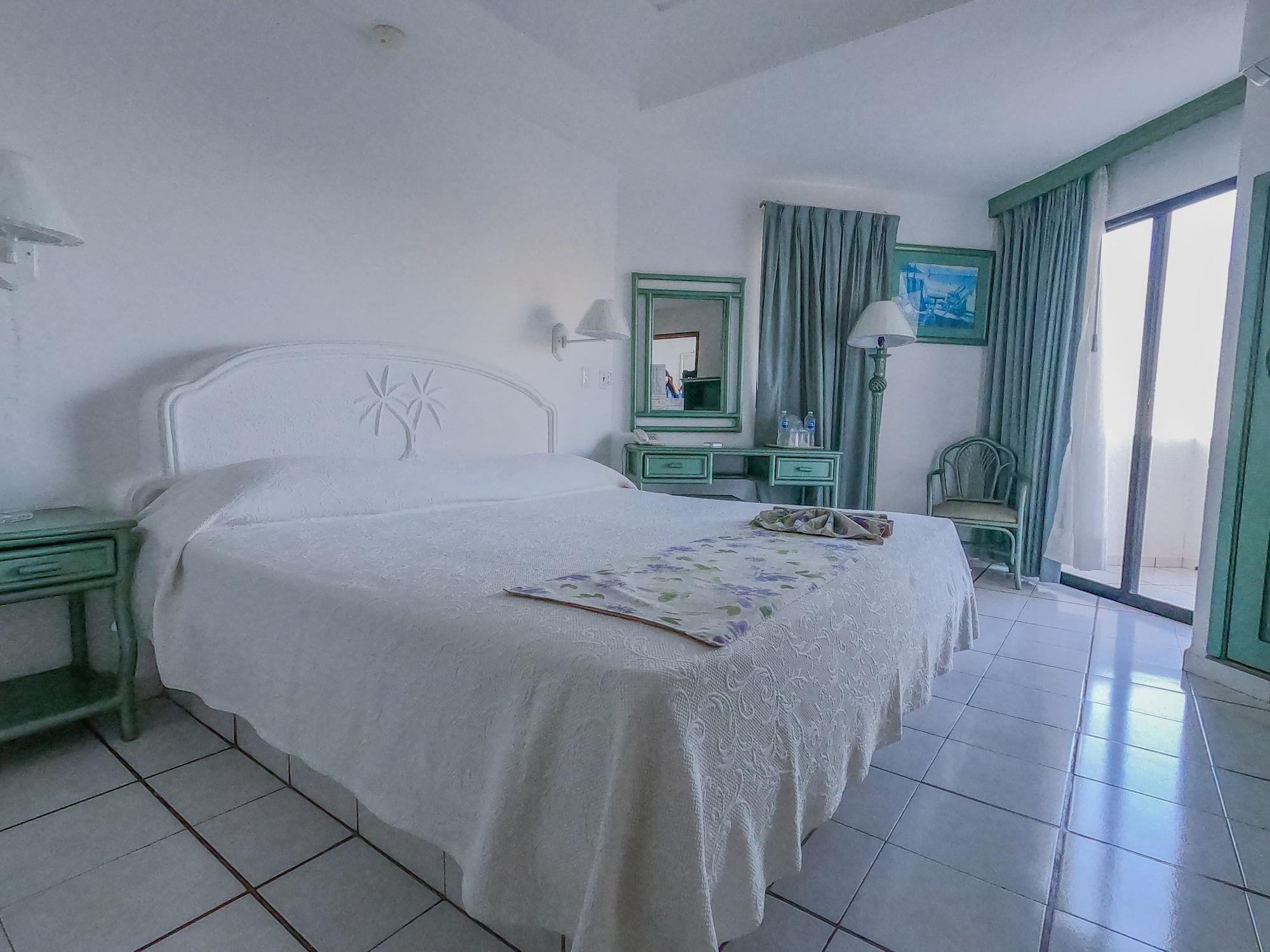 Tropicana Hotel Puerto Vallarta Ngoại thất bức ảnh