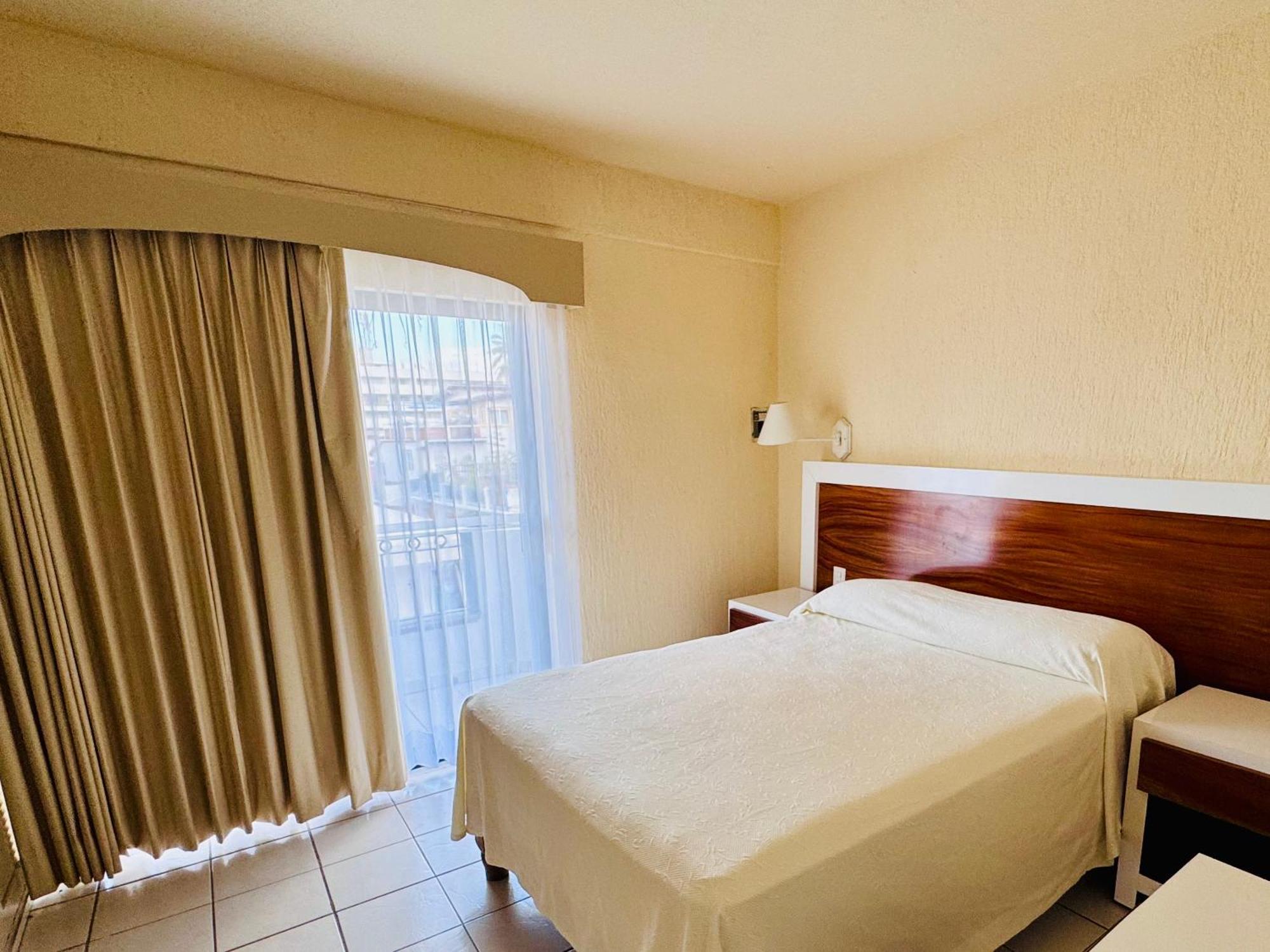 Tropicana Hotel Puerto Vallarta Ngoại thất bức ảnh
